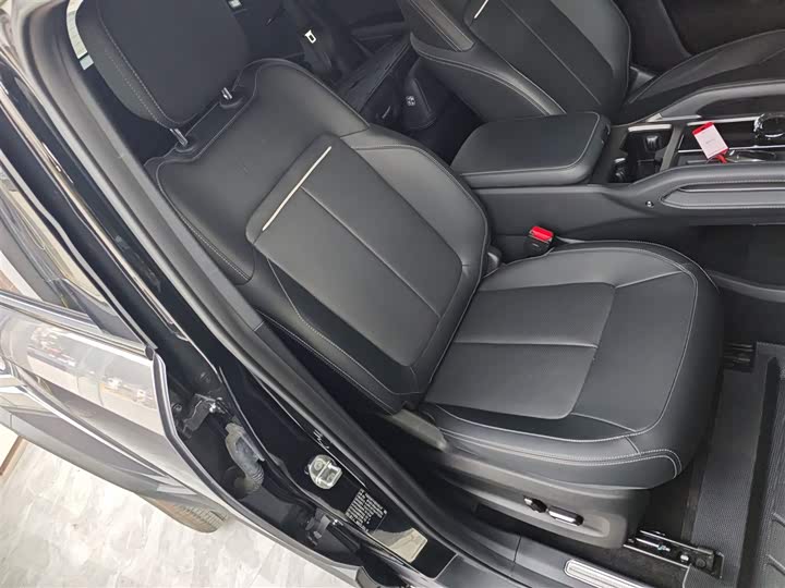 Фото 25 - Chery iCar 03T