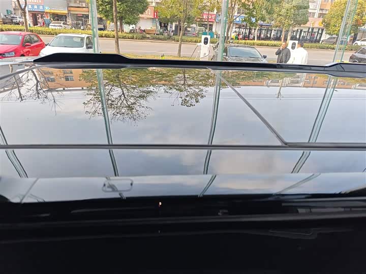 Фото 27 - Chery iCar 03T