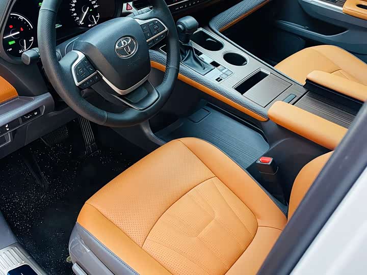 Фото 5 - Toyota Sienna