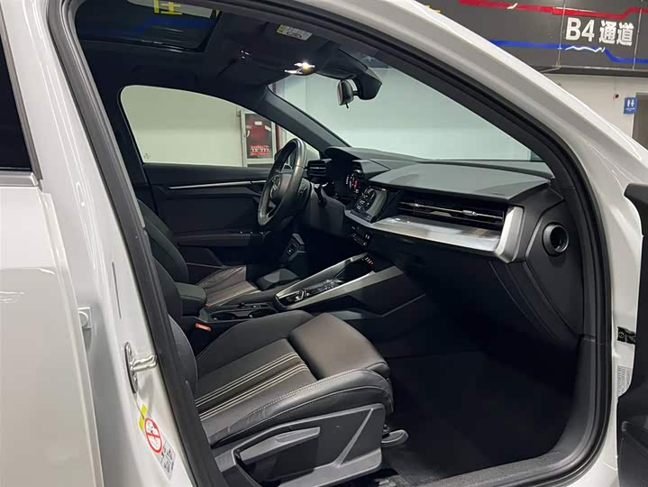 Фото 17 - Audi A3