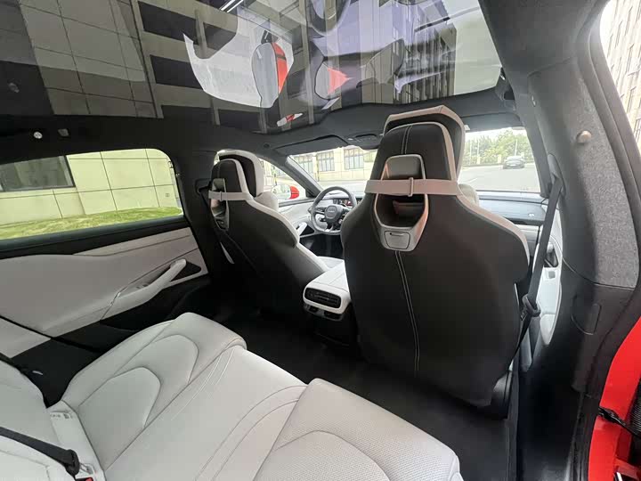 Фото 20 - Xiaomi SU7