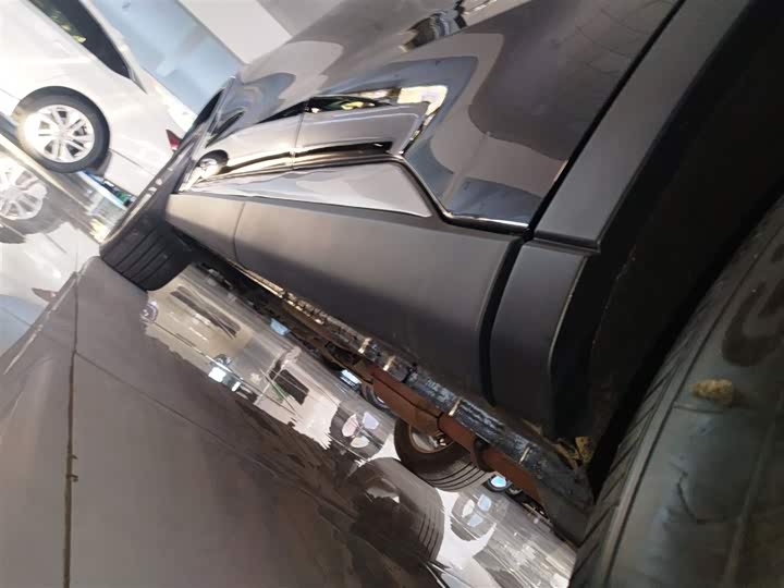 Фото 22 - Ford Equator Sport