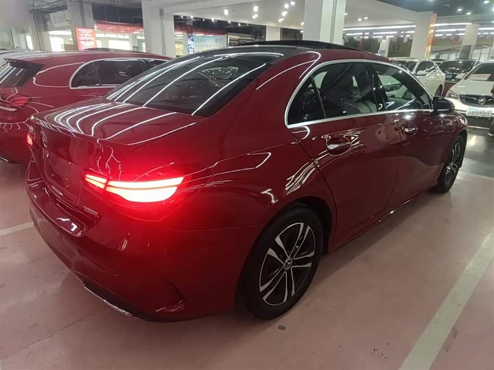 Фото 7 - Mercedes-Benz A-Class