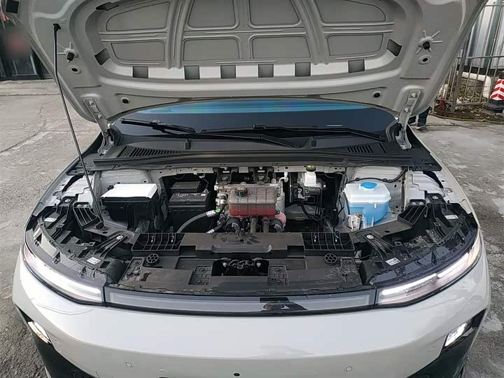 Фото 20 - Leapmotor B01