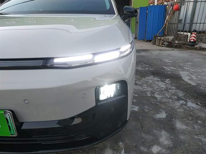 Фото 24 - Leapmotor B01