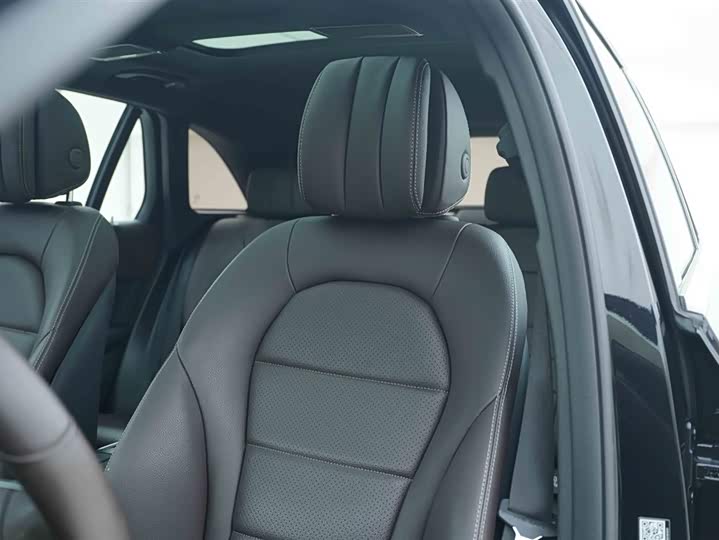 Фото 12 - Mercedes-Benz GLC-Class