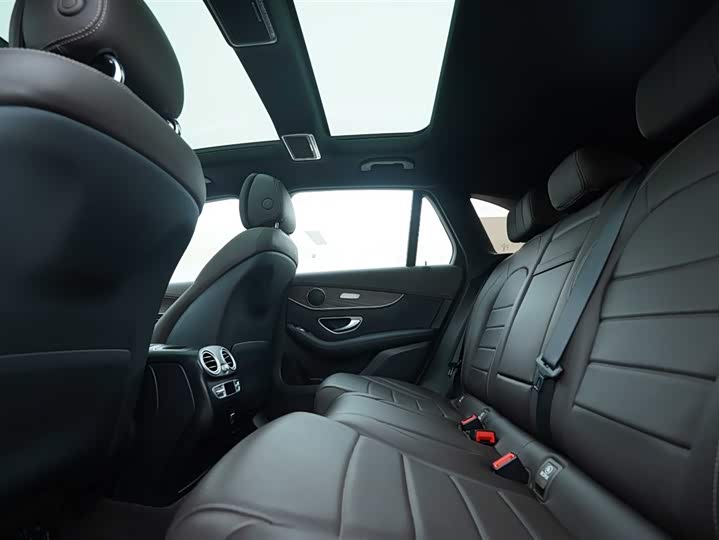 Фото 20 - Mercedes-Benz GLC-Class