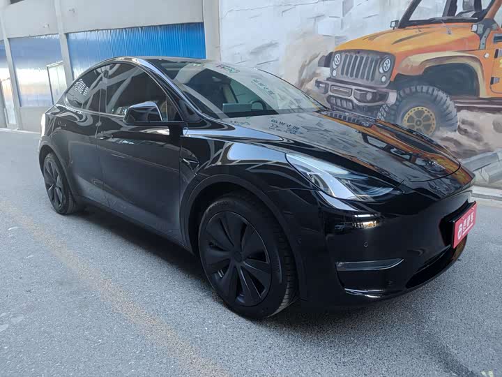 Фото 3 - Tesla Model Y