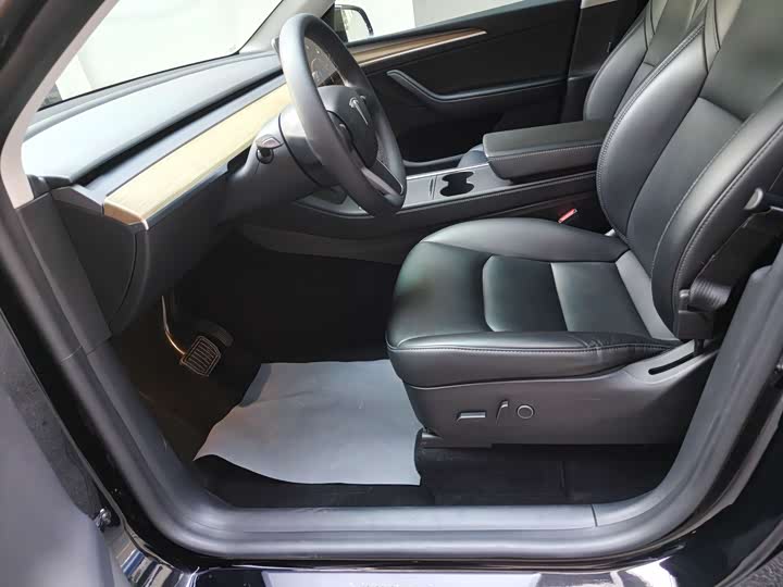 Фото 7 - Tesla Model Y