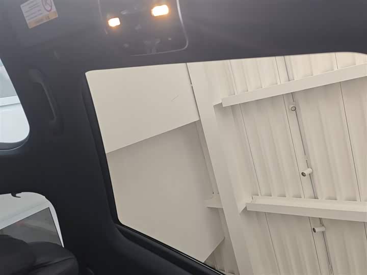 Фото 18 - Mercedes-Benz C-Class