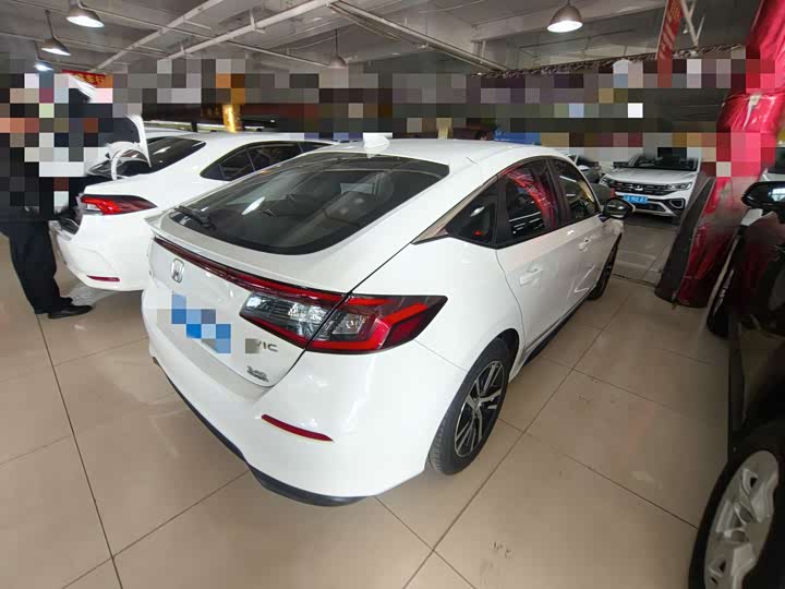 Фото 12 - Honda Civic