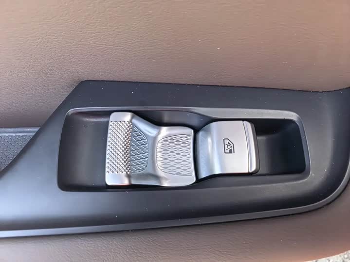 Фото 10 - BYD Han