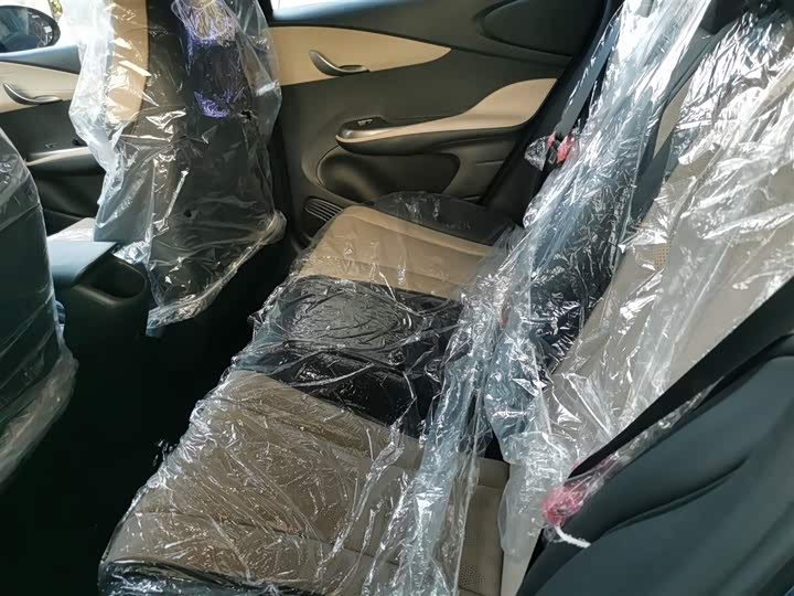 Фото 17 - BYD Dolphin