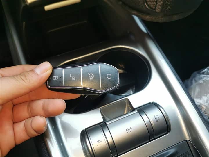 Фото 9 - BYD Dolphin