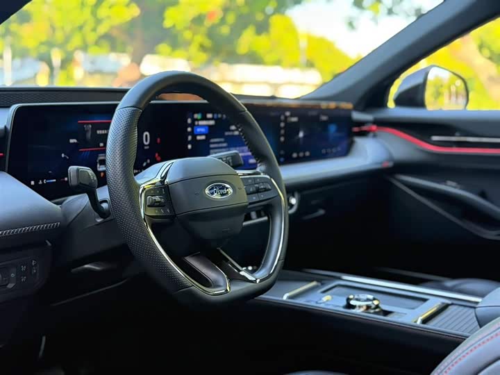 Фото 4 - Ford Mondeo