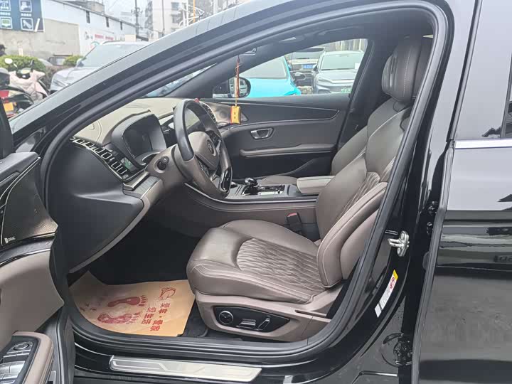 Фото 7 - BYD Han