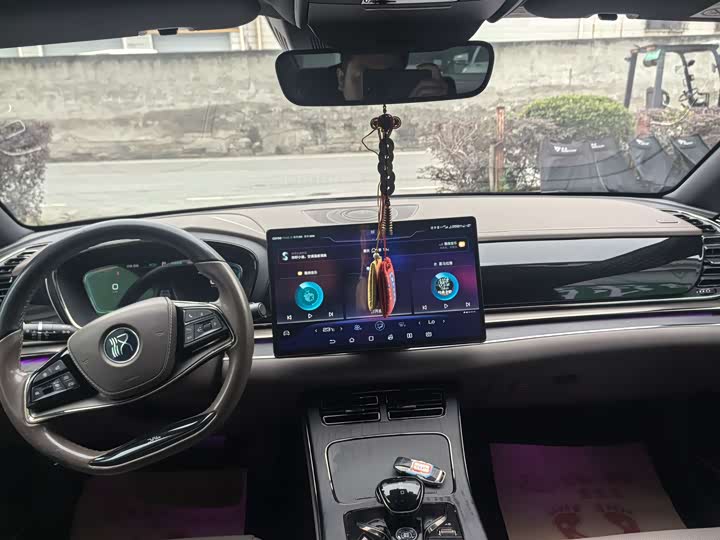 Фото 9 - BYD Han