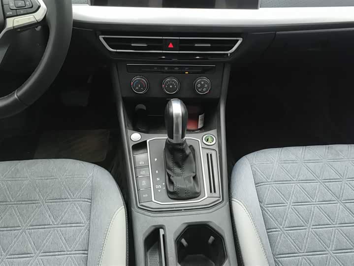 Фото 16 - Volkswagen Lavida