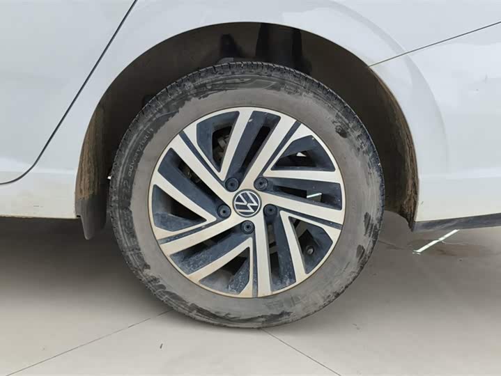 Фото 6 - Volkswagen Lavida