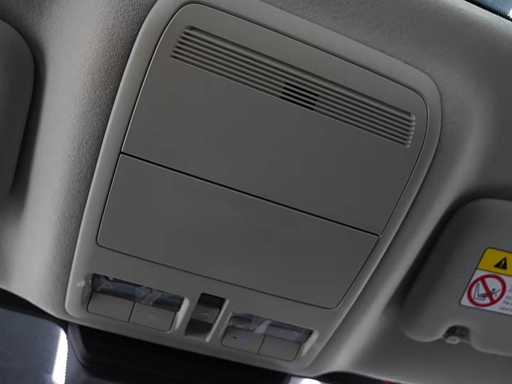 Фото 18 - Mazda CX-30