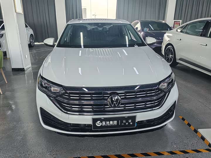 Фото 2 - Volkswagen Sagitar L