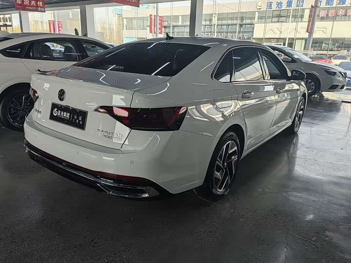 Фото 5 - Volkswagen Sagitar L