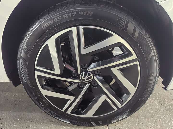 Фото 6 - Volkswagen Sagitar L