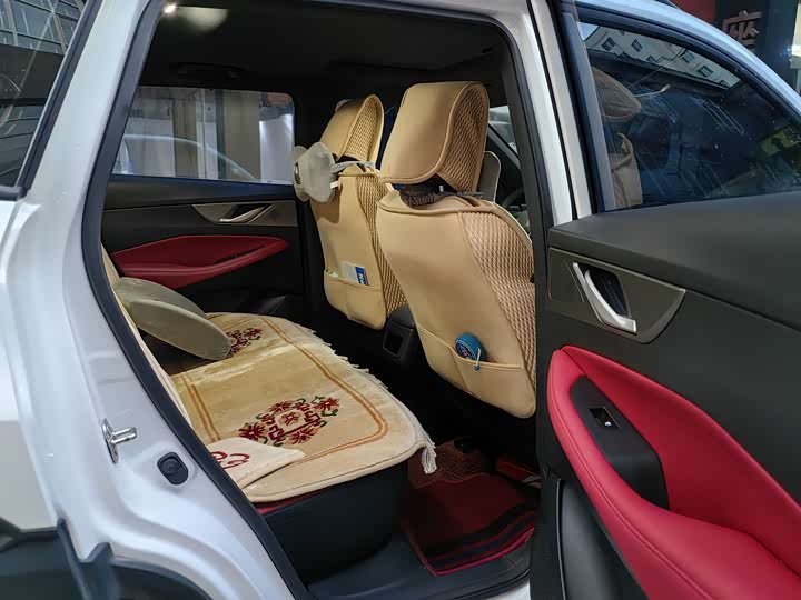 Фото 9 - Changan CS35 Plus