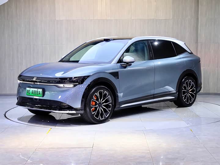 Фото 10 - Zeekr 7X