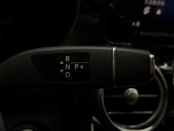 Фото 5 - Mercedes-Benz GLC-Class