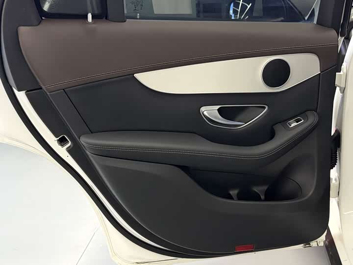 Фото 9 - Mercedes-Benz GLC-Class