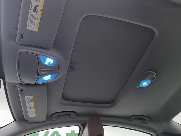 Фото 14 - Kia K5