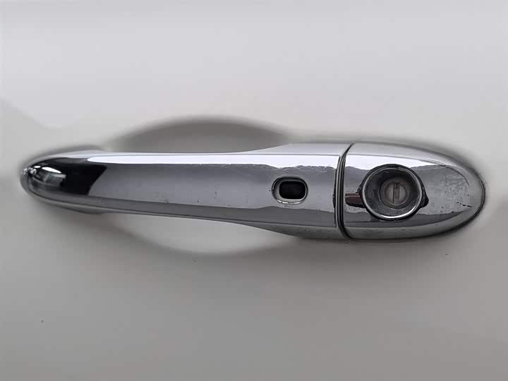 Фото 18 - Kia K5