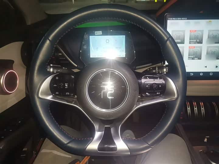 Фото 11 - BYD Yuan Plus