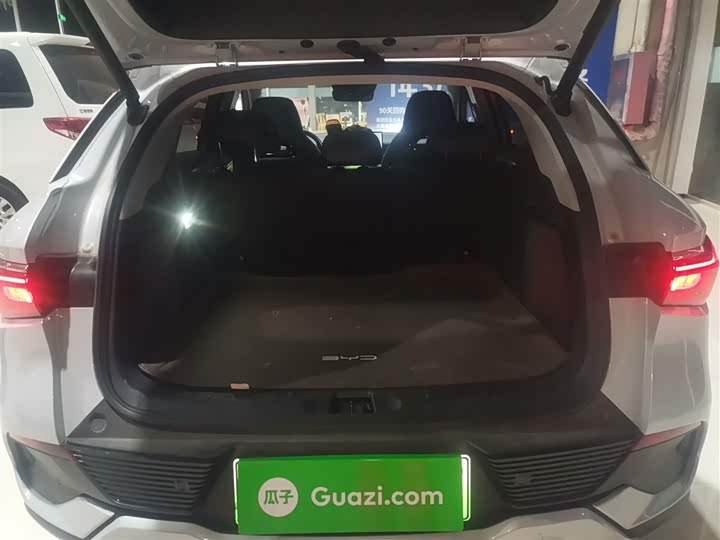 Фото 19 - BYD Yuan Plus