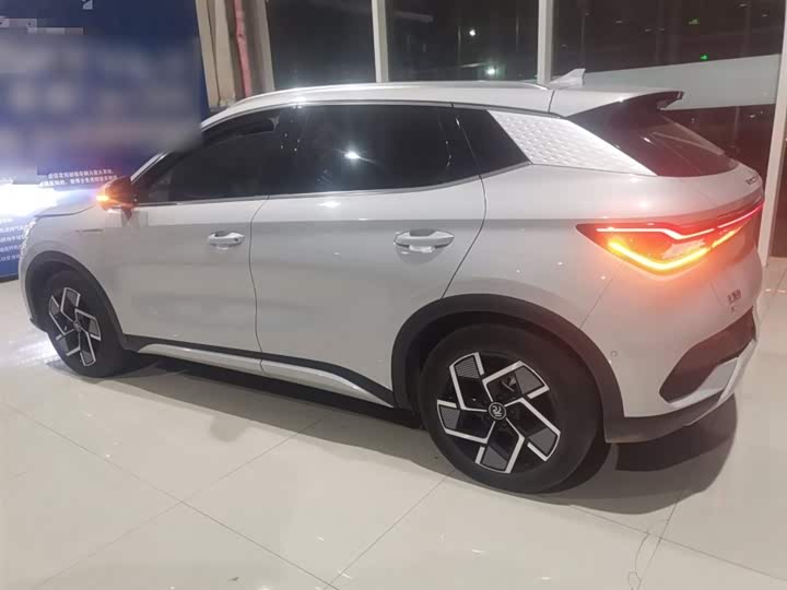 Фото 5 - BYD Yuan Plus