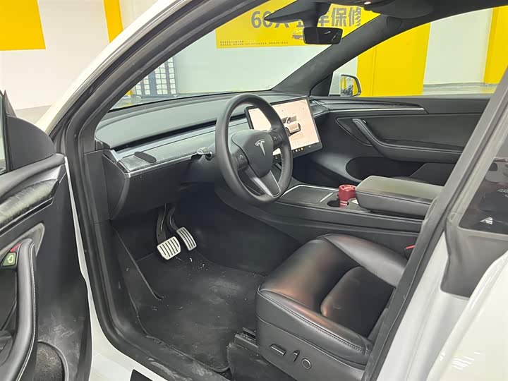 Фото 6 - Tesla Model Y