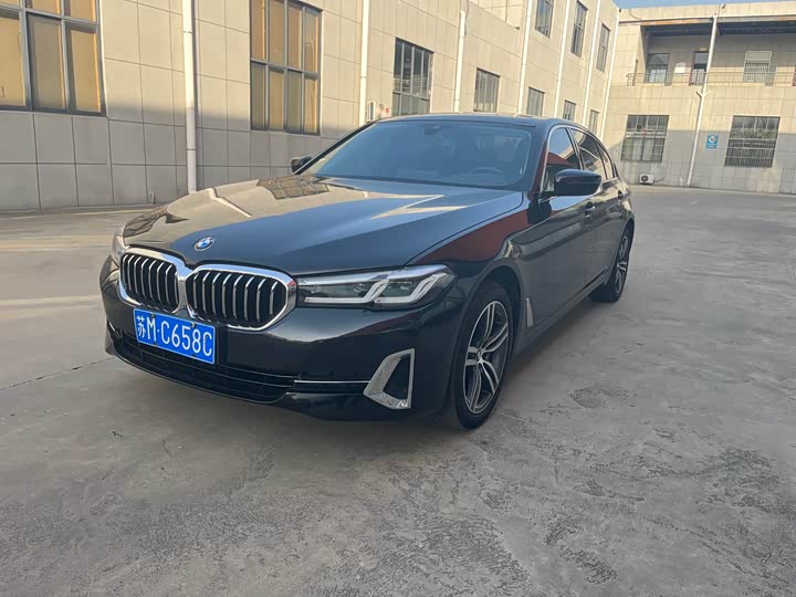 Фото 1 - BMW 5 Series