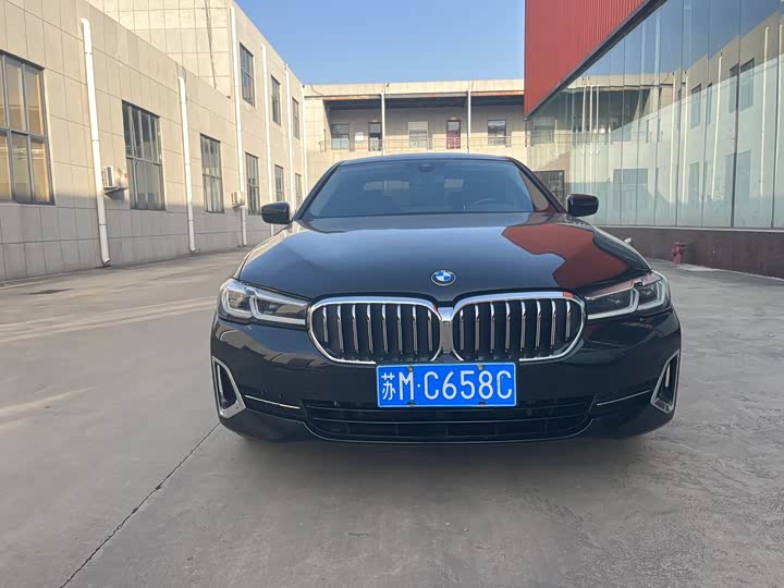 Фото 2 - BMW 5 Series