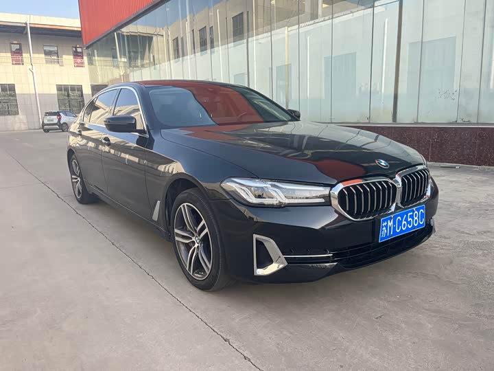 Фото 3 - BMW 5 Series