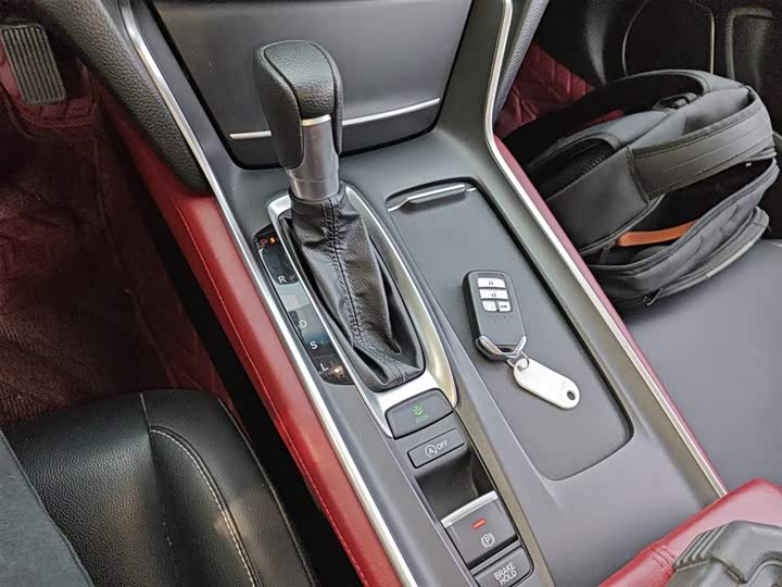 Фото 14 - Honda Inspire