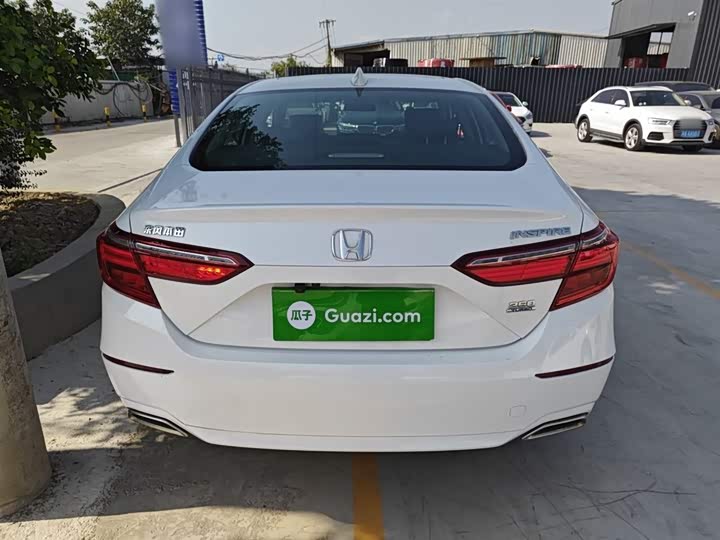 Фото 6 - Honda Inspire