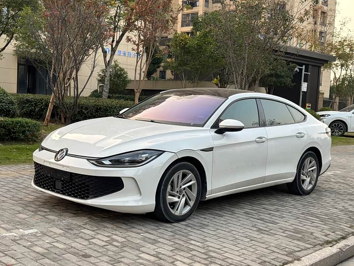 Фото 1 - Volkswagen Lamando L