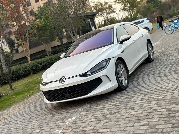 Фото 16 - Volkswagen Lamando L