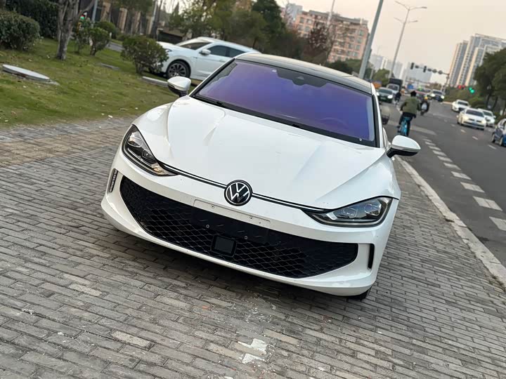 Фото 18 - Volkswagen Lamando L