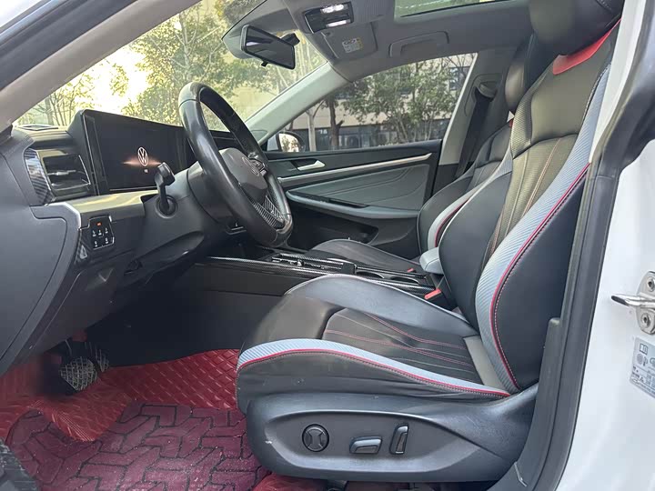 Фото 4 - Volkswagen Lamando L