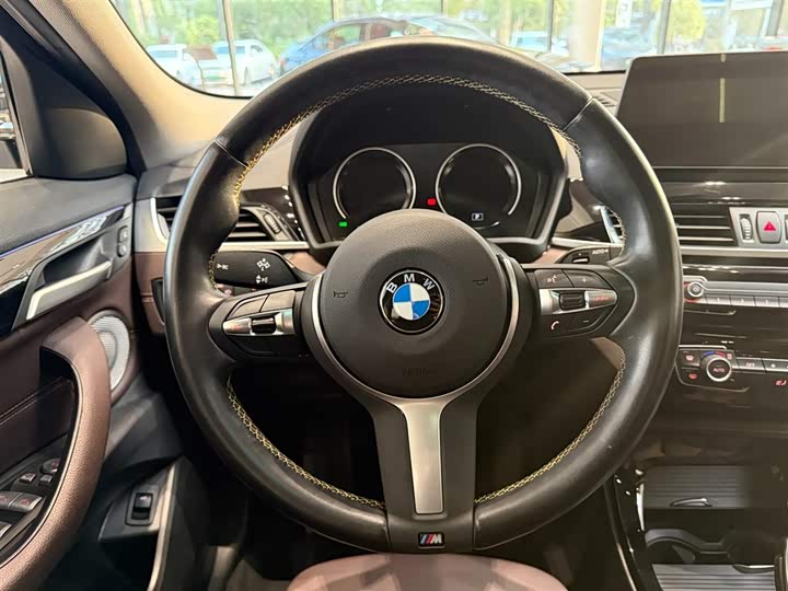 Фото 14 - BMW X2