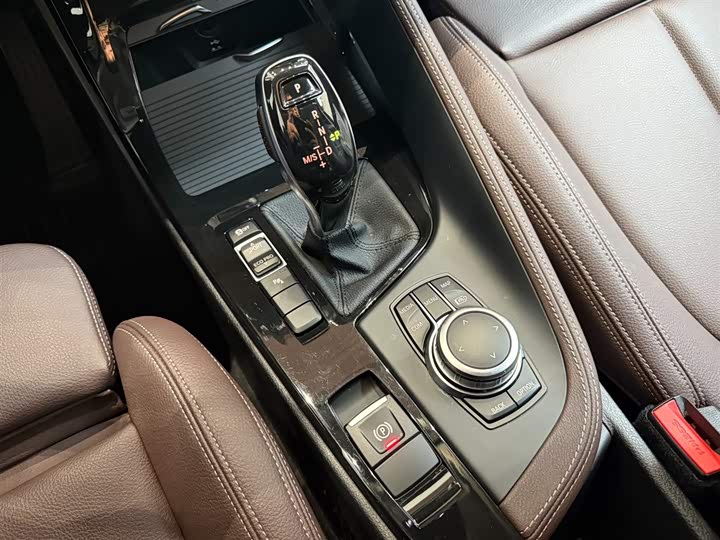 Фото 15 - BMW X2