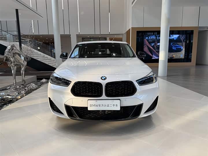 Фото 16 - BMW X2