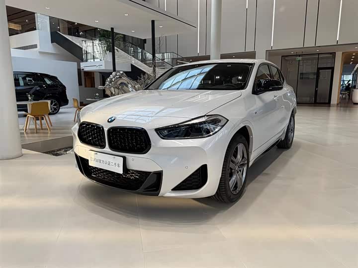 Фото 2 - BMW X2